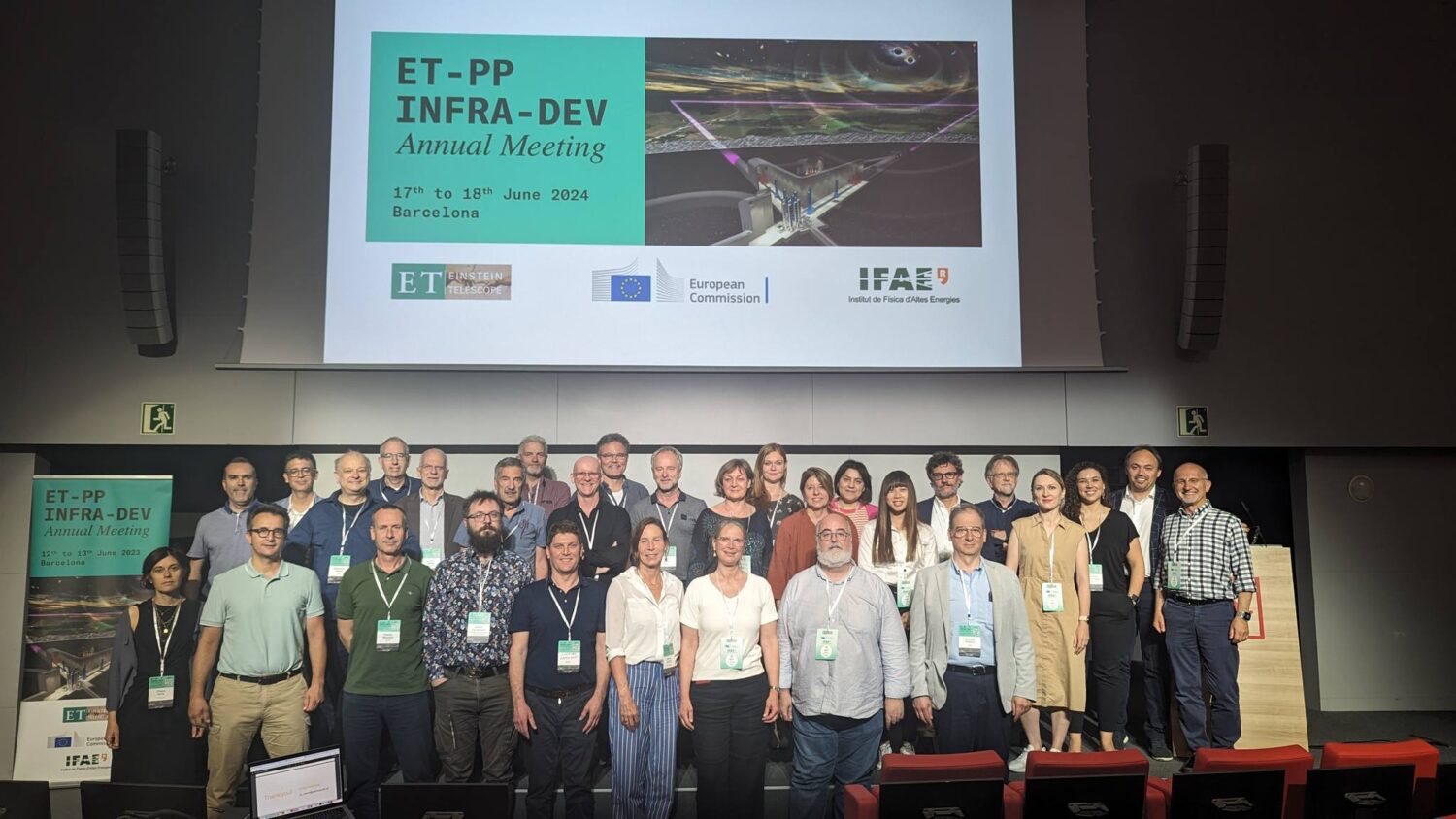 An image of people gathered and posing for a group photo during the ET-PP INFRA-DEV meeting in Barcelona 2024.