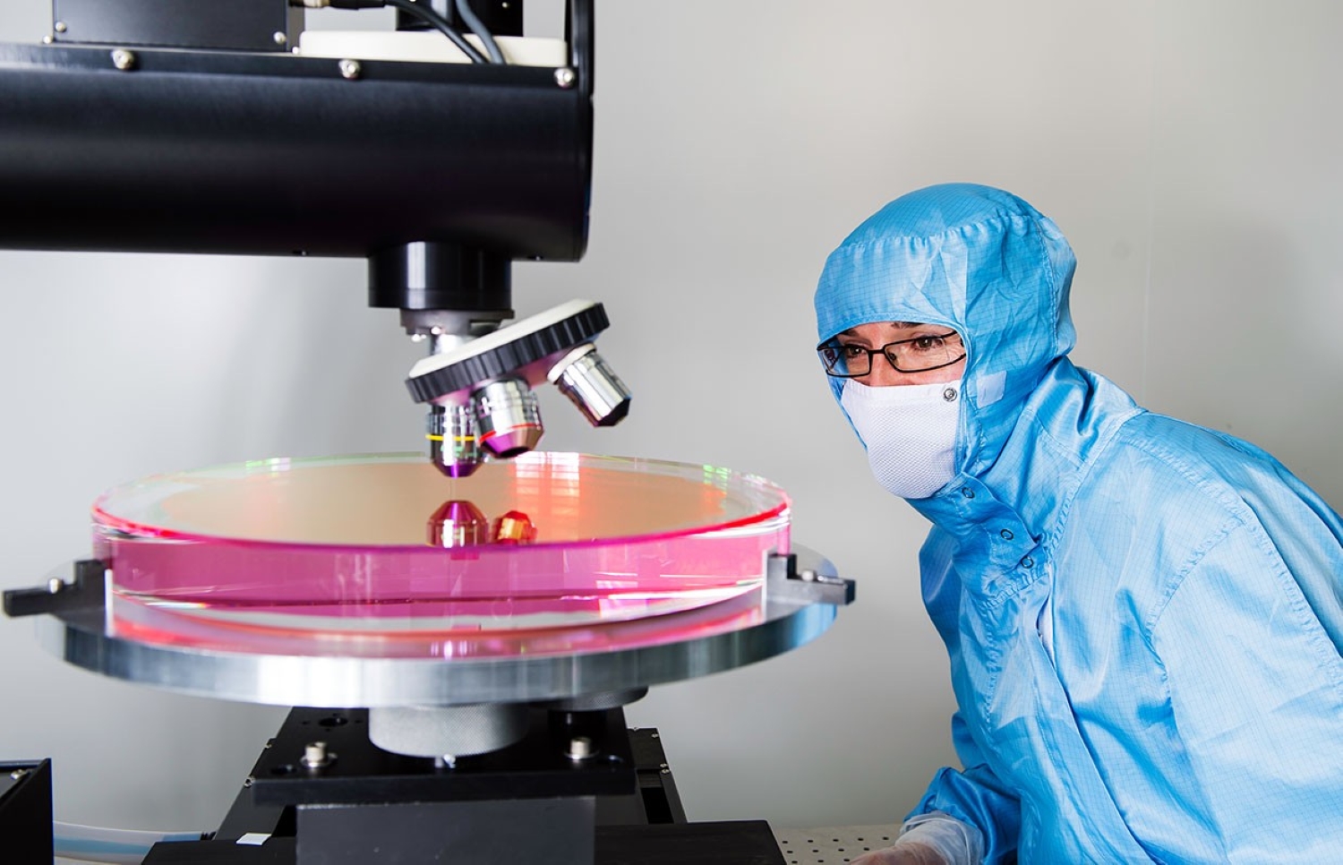 The image shows a mirror of the Virgo gravitational wave detector being checked with an optical profilometer, to look for defects and make accurate measurements on its characteristics. Credits: Cyril FRESILLON / Virgo / CNRS Images